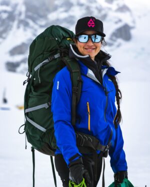 Dominic Arpin Instagram - C’est ce soir après deux épisodes fort en émotion que se termine notre récit de la tentative d’ascension du Mont Denali de Marie-Pier Desharnais. Vous y constaterez si ce n’est pas déjà fait à quel point cette femme est déterminée! Mon petit doigt me dit qu’on va la revoir d’ici la fin de la série des Crinqués!

De L’Alaska, on se transporte ensuite en Estrie pour aller à la rencontre d’Anabelle Guay, une jeune aventurière qui se prépare pour sa Grande Traversée, un triathlon réinventé qui la mènera jusqu’aux Îles-de-la-Madeleine, à pied, à vélo et en bateau à rame! Son mantra: L’important c’est de le faire!

📺 Les Crinqués | Mercredi 22h | Sur Évasion 
Rediffusions vendredi 20h30, samedi 11h, dimanche 16h30 et lundi 15h30