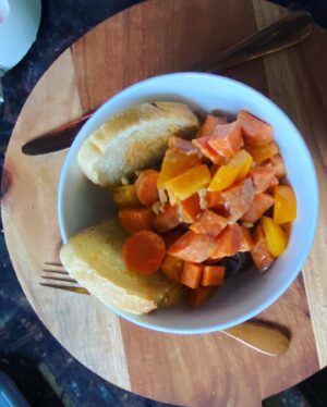 Dominique Provost-Chalkley Instagram - Thank you for letting me use your kitchen Sis. 🙏🧡 #stwcreativity #stwfood #stwnourishment #stwveganism #stwhealing #startthewave