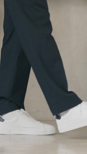 Donny Pangilinan Instagram - Widen your wardrobe with new season stylish silhouettes! 👖

Whether it’s the Wide Straight Jeans, Wide Fit Chino Pants, Pleated Wide Pants, or the Relaxed Ankle Jeans, you definitely can’t go wrong with the @uniqlophofficial Wide Pants collection. 

Get a chance to win an exclusive pass to the UNIQLO Wide Pants Style Talks happening on July 18 at Mall of Asia. Just download the UNIQLO app, turn on notifications, and fill out this form: s.uniqlo.com/4f3cbXJ

 See you there! 🫡 

#UNIQLOWidePants #LifeWear #UNIQLOPH