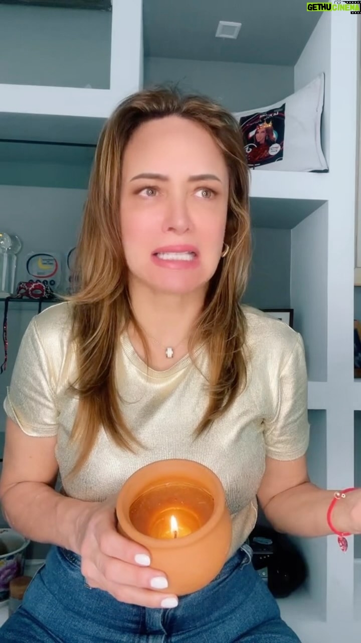 Dora Mazzone - 16.5K Likes - Cuando tu abuela vivía hasta los 115 años y comía y b3bía de todo… 🥹🥹🥹
Ahora todo hace daño….
Los abuelos deberían ser eternos!! @luletata
Un poco de broma para antes de dormir 😴
La voz del comediante venezolano elgeorgeharri
Sígueme en mis otras plataformas digitales para más entretenimiento y diversión #TlKT0K #trheads .. te espero por all!
Buenas noches mi querida gente…que tengan dulces sueños y descanso reparador! Hasta mañana 🌙😘😴💤
#undiaalavez
#sonrieantesdedormir #humor #parati