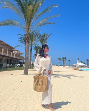 Dorra Instagram - 💕🤍☀️🌊🌴🍋☕️🥤🍣🐚🏝️
