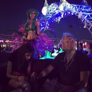 Drew Carey Instagram - Turnt up for #edcvegas2015
