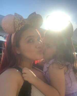 Dulce María Instagram - ❤️🥰🌟✨💫💥 @disneyworld.latino  gracias por tantas emociones 🤩🥳😍!!! 🙌🏼🧚🏻‍♀️