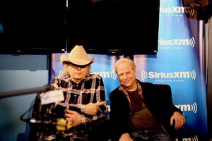 Dwight Yoakam Instagram - Who caught Part 2 of Dwight’s interview with Lenny Warnoker this week’s Greater Bakersfield? You can catch it again tonight! Tune into Dwight Yoakam & The Bakersfield Beat on @SiriusXM radio (ch. 349) at 8pm PT / 11pmET. 

- D Team

#dwightyoakam #jakobdylan #greaterbakersfield #dwightyoakamandthebakersfieldbeat

📸: @emily.joyce.photography