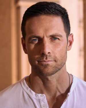Dylan Bruce Instagram - 📸📸 @markgrgurich