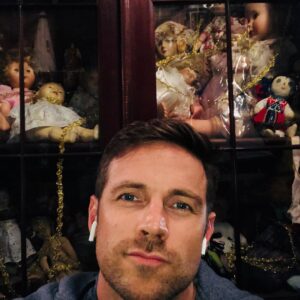 Dylan Bruce Instagram - Me and my crew...#midnighttexas