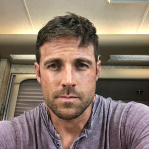 Dylan Bruce Instagram - Or if you prefer dirty Bobo over crying Bobo here you go! Watch @nbcmidnighttexas tonight @nbc 9/8c anyways, I’ll do both. #midnighttexas