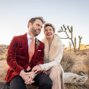 Dylan Saunders Instagram - How you see and experience the world is how I always want to live. If we don’t get to know what lies ahead, I’m damn glad we get to do it together. Writing the end of 2020 will forever include: a freezing desert, a spot of magic, and my never-ending love for you @shabrooks. Cheers baby.

Thanks for making me feel like a million bucks @bonobos, and for my favorite photos of all time @b_rockstone.🌳 🍾