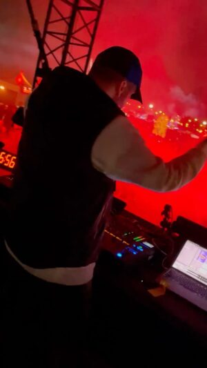 EPROM Instagram - Drone Warfare (Amen Mix)

@apocalypsefest 

video by @zeke_beats