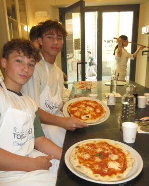 Easton Magliarditi Instagram - European summer✈️🇮🇹🍕☀️🧑‍🍳🍝