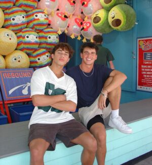 Easton Magliarditi Instagram - catching up 🍦🇺🇸🎡🏖️🤠🌊🪩