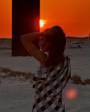 Ece Sükan Instagram - East-West / West-East 
#RichardSerra 
#Doha