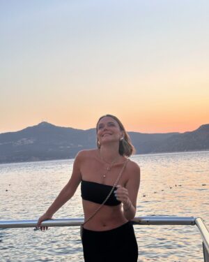 Ecem Karavus Instagram - Hadi açın gari de işimize gücümüze bakalım..

Siz de gelin sayımızı bilelim kimler bizimle kimler bizimle deyıl