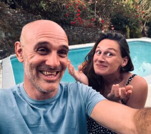 Ed Stafford Instagram - Ok so @laurabingham93 is about to drop at any moment. The baby girl is already over 9lbs so can’t be long now. She did a post about whether to call her Maya (my favourite and a kinda Central American theme) or Samantha (Sammy). Maya got over 70% of the votes. Do you agree? Any alternative suggestions to name the 4th (and very much last) Stafford sprog?? 🤷🏻‍♂️😬☀️