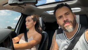 Eden Rodrigues Instagram - Teus medos você já conhece…
Começa a experimentar tuas coragens! 
Primeira vez na Rodovia 🛣️ Obrigada meu irmão ❤️