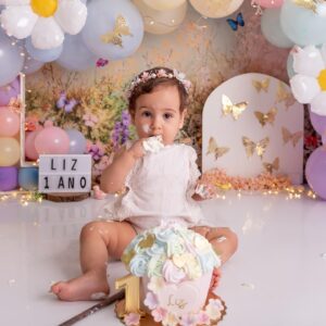 Eden Rodrigues Instagram - Hoje, nossa filha completa 1 ano de vida, e podemos afirmar com absoluta certeza que este foi o ano mais feliz de toda a nossa existência. Agradecemos a Deus, nossa querida filha, por nos escolher. Te amamos imensamente ❤️
Foro by @estudiothaiscastro