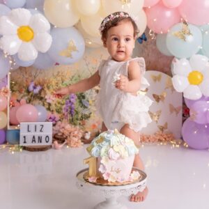 Eden Rodrigues Instagram - Hoje, nossa filha completa 1 ano de vida, e podemos afirmar com absoluta certeza que este foi o ano mais feliz de toda a nossa existência. Agradecemos a Deus, nossa querida filha, por nos escolher. Te amamos imensamente ❤️
Foro by @estudiothaiscastro