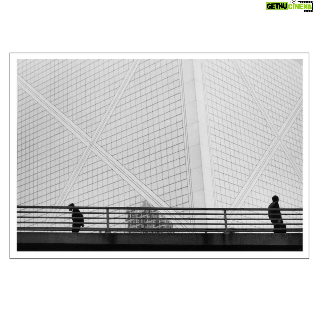 Eduardo Valdarnini - 2K Likes - Hong Kong di Maurizio Valdarnini (a.k.a. Papà) >> www.mauriziovaldarnini.com <<