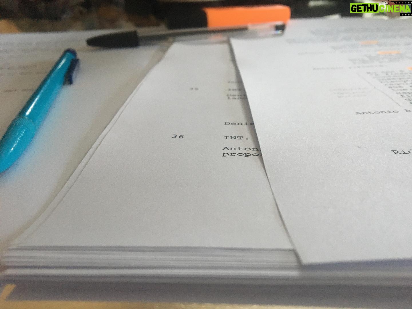 Eduardo Valdarnini - 4.3K Likes - Si, 36 è il numero di una scena. Si, Denis e Antonio sono due personaggi.
Si, è un nuovo progetto e ci sarà tanto, ma tanto, da divertirsi 🤟