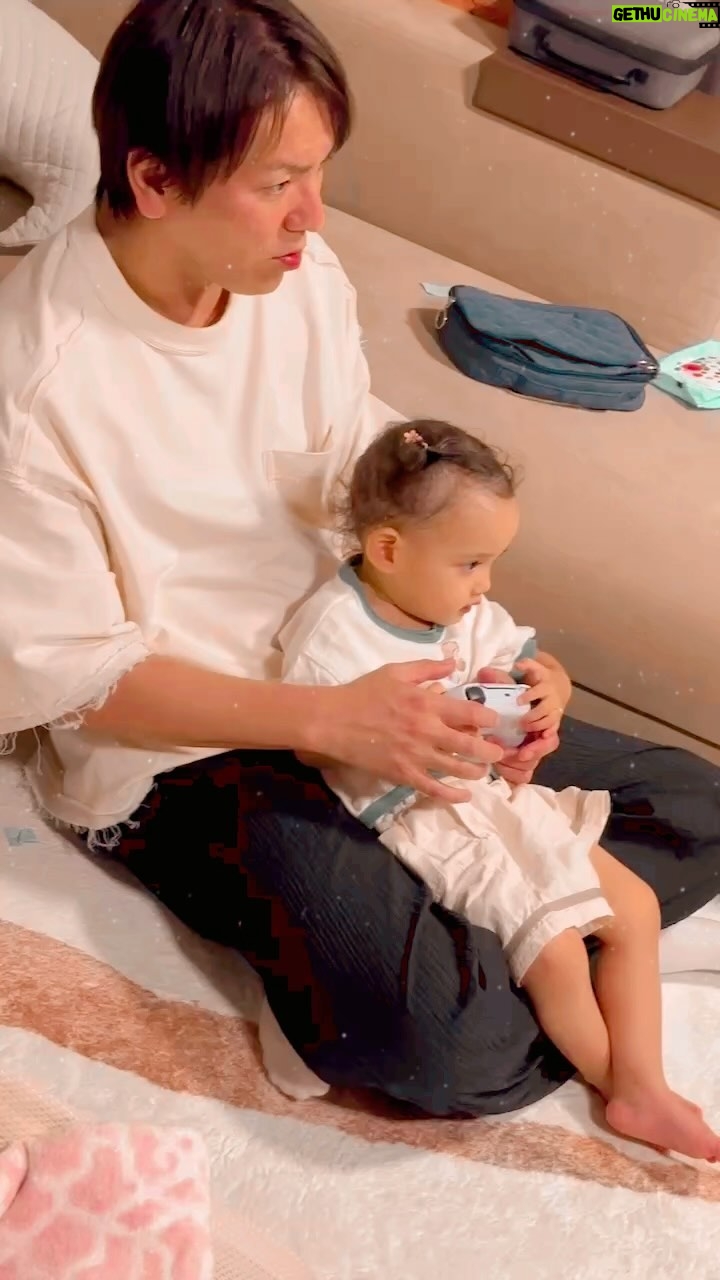 Eiko Kano - 17.7K Likes - 友達の子供のエマと楽しくゲームしてるのに、色々とママがめっちゃ質問してくる‥‥説明めんどくさいなぁ‥と、冷たい無機質な対応‥
#FOAMSTARS