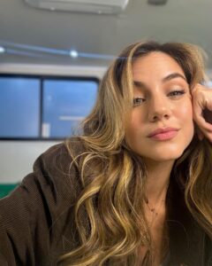 Actress Ela Velden HD Instagram Photos and Wallpapers August 2024