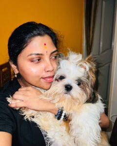 Actress Elakkiya HD Instagram Photos and Wallpapers January 2024