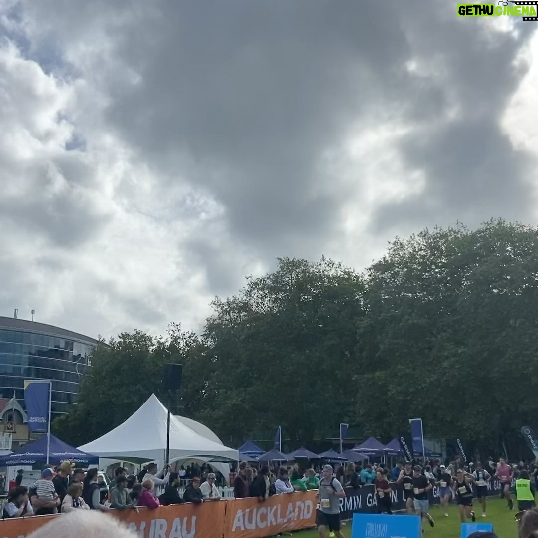 Elektra Shock - 1.6K Likes - All I wanted was to finish under 2 hours, and at points in the run that switched to “I just want to finish”. Completed the Auckland Half-Marathon for the first time in 1hr 54mins and I couldn’t be happier 😊🏃♂️💨
#runner #aucklandmarathon