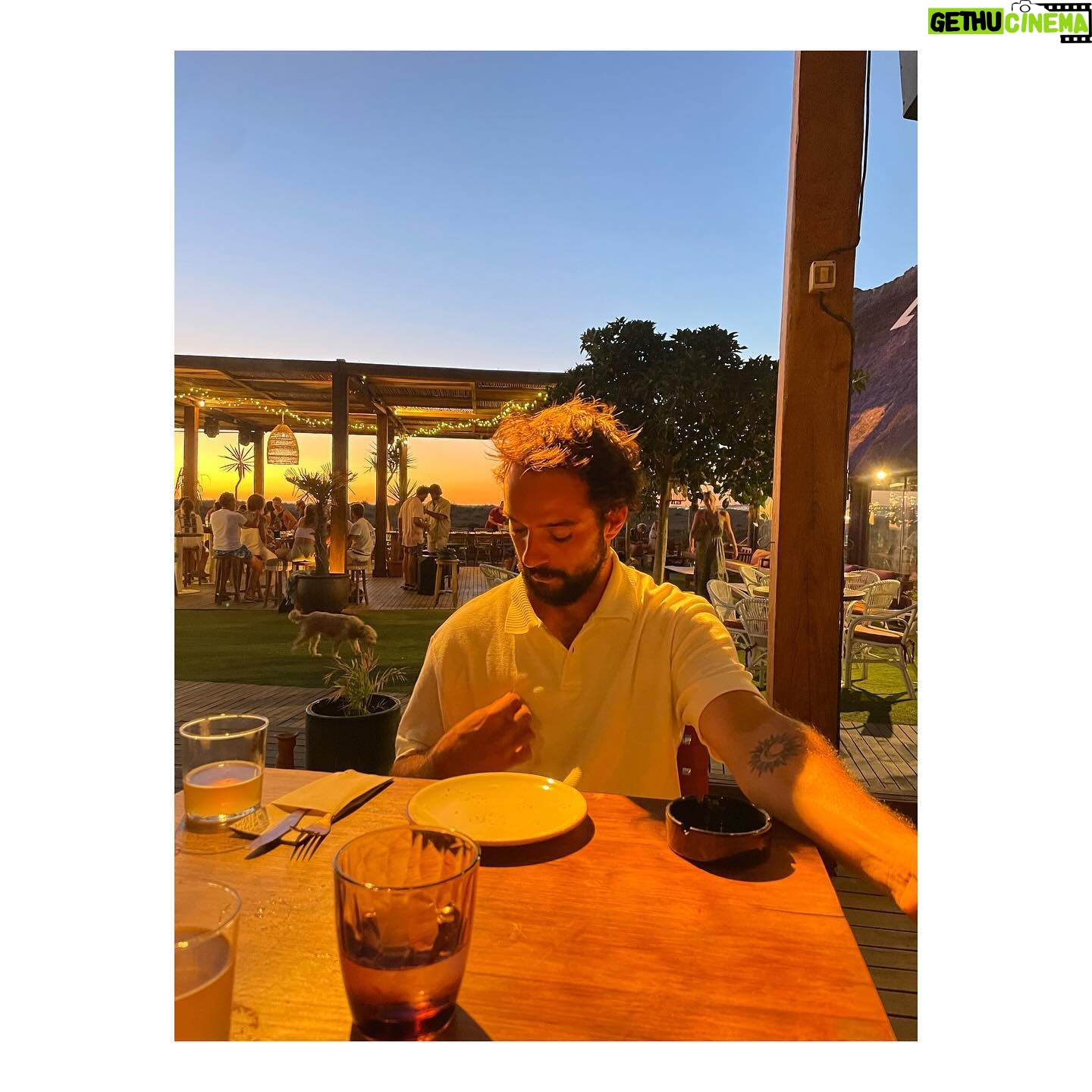 Elena Furiase - 11.3K Likes - AsĆ celebrĆ© mi santo! Mi mejor santo⦠no es algo que haga siempre pero ayer me apetecĆa⦠@gonzalos.g te quiero tantoā¦
#mimejorsanto
Gracias @george___garcia eres un piscis genialāš¼
āļøāļø
AdemĆ”s, a mĆ me gustan las coincidencias, creo que son algo mĆ”s que pura casualidad, y ayer, 18/08 por desgracia, murió Alain Delon, a los 88 aƱos, un actor que me encantaba, fue el cumpleaƱos de mi tĆa Carmen que cumplĆa 88 aƱos, tambiĆ©n se cumplieron 88 aƱos del asesinato de Lorca, que su obra siempre estuvo muy ligado a mi abuela y a mi familia en general, y fue mi santo, que nacĆ en 1988⦠y ademĆ”s era casi luna llena!š en fin, llamadme loca, pero me pareció, al menos interesante! šš feliz semana!!