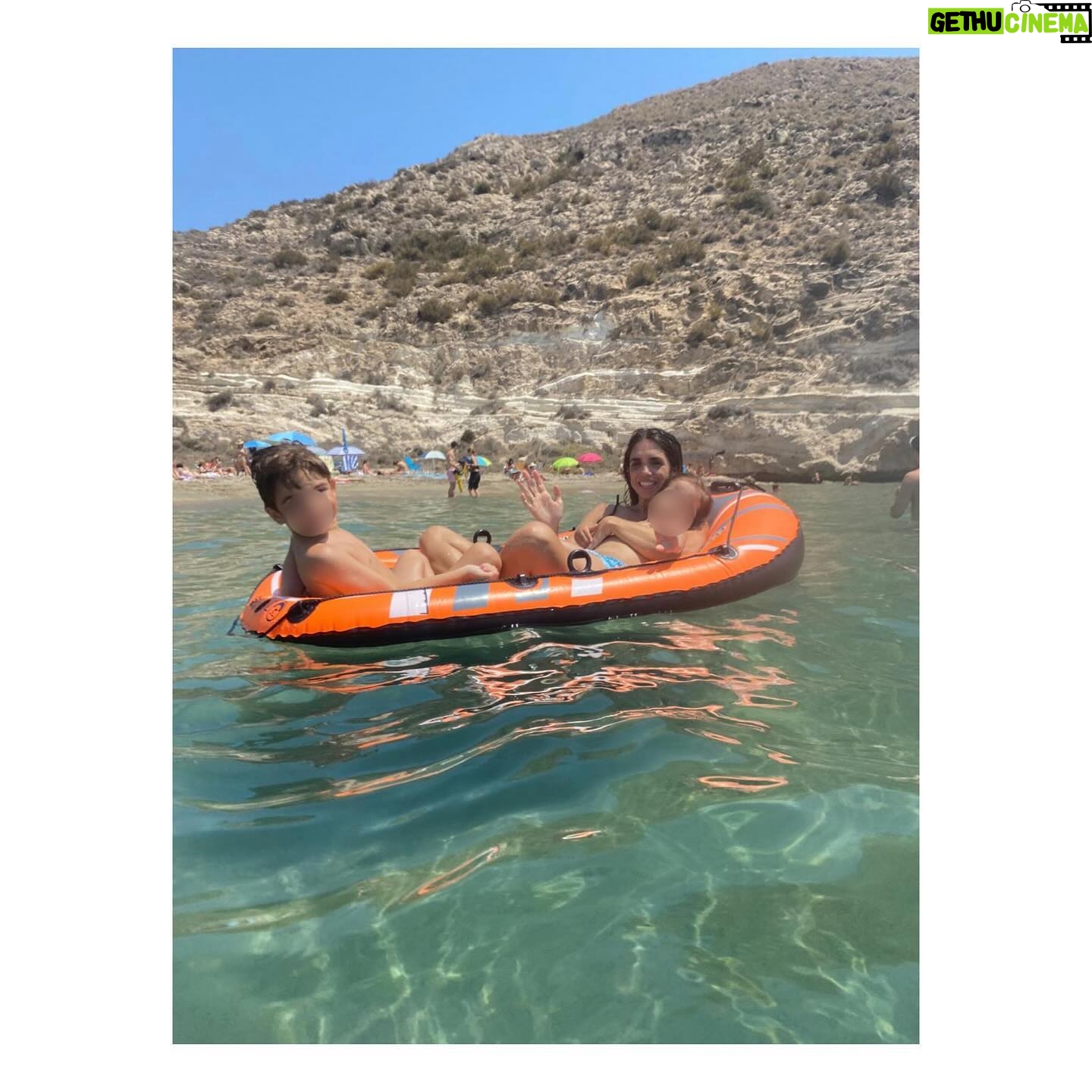 Elena Furiase - 12.1K Likes - V E R A N O de madera, rama y mar š“šāļø
1. Mi @gonzalos.g de mi ā¤ļø
2. El campo š¾
3. Amor de hermanos
4. CabaƱa
5. Mi familia šŖø
6. Amor en otra cabaƱa
7. Por Rafaellaā¤ļøā¤ļøā¤ļø
8. Con Noah, el incansable, en otra cabaƱa šš
9. El mediterrĆ”neoā¦
10. El amor y las buganvillas šŗ
11. Yo siendo otra sombrilla.
12. MƔs mediterrƔneo
13. āLa cueva de los piratasā š“āā ļø
14. MĆ”s familia @nachosiierrra @guillefuri , ātatitaā y Noah.
15. Yo feliz!
16. Los rizos de mi niƱa Nalaš§”
Gracias a Dios šš½ aĆŗn queda verano!!!
Afortunada y agradecida!!šŗš„°
””Bendiciones para ti también!!