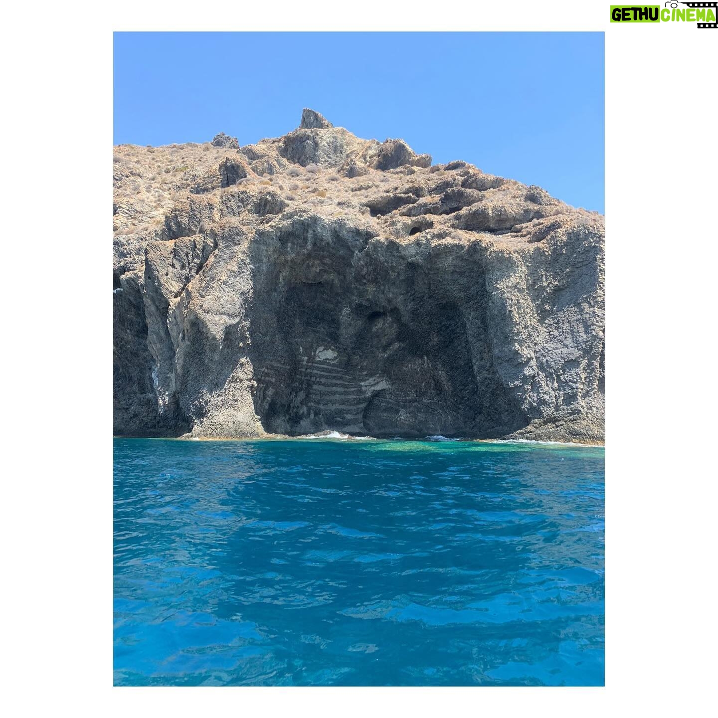 Elena Furiase - 12.1K Likes - V E R A N O de madera, rama y mar š“šāļø
1. Mi @gonzalos.g de mi ā¤ļø
2. El campo š¾
3. Amor de hermanos
4. CabaƱa
5. Mi familia šŖø
6. Amor en otra cabaƱa
7. Por Rafaellaā¤ļøā¤ļøā¤ļø
8. Con Noah, el incansable, en otra cabaƱa šš
9. El mediterrĆ”neoā¦
10. El amor y las buganvillas šŗ
11. Yo siendo otra sombrilla.
12. MƔs mediterrƔneo
13. āLa cueva de los piratasā š“āā ļø
14. MĆ”s familia @nachosiierrra @guillefuri , ātatitaā y Noah.
15. Yo feliz!
16. Los rizos de mi niƱa Nalaš§”
Gracias a Dios šš½ aĆŗn queda verano!!!
Afortunada y agradecida!!šŗš„°
””Bendiciones para ti también!!