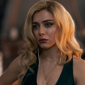 Actress Elena Satine HD Instagram Photos and Wallpapers January 2023