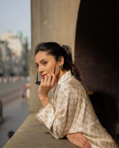 Actress Elham Ali HD Photos and Wallpapers August 2024