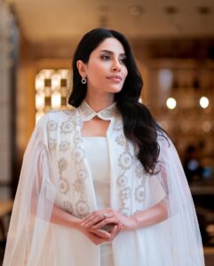 Actress Elham Ali HD Photos and Wallpapers July 2024