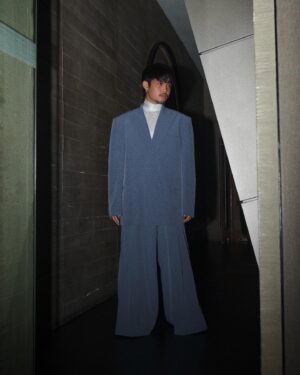 Elijah Canlas Instagram - congratulations, vogue man! @voguephilippines 

wearing @anthonyramirez_official 
styled by @myrrhlaoto 
shot by @jumigo_rafols
