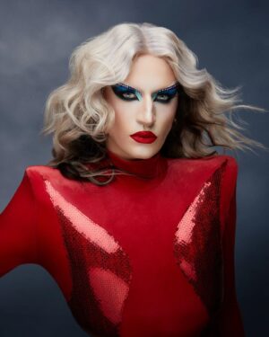Elips Instagram - 🔥 Ready 🔥 
 
J - 10 avant le retour de @dragrace_francelive ⚡⚡⚡
 
Vous êtes excités ? Parce que moi oui 🔥
 
Picture by @ranobrac ❤
Suit by @ladymissboo 💕
Hair by @trudie_balls ☀️
 
#DragRaceFrance #dragracefrancelive #show #drag #dragqueer #lgbtqia #dragqueen #dragrace #rupaulsdragrace #art #artwork #elips