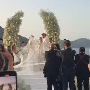 Elisabetta Canalis Instagram - 2 giorni stupendi per celebrare l’Amore 💒
(Lillo il più elegante della serata) ❤️