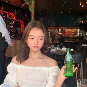 Ella McKenzie Instagram - 🥘🍨😋