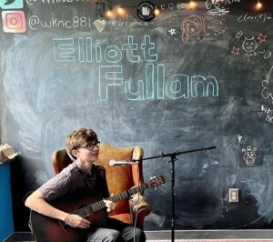 Elliott Fullam Instagram - Thank you to all of you wonderful people who came to the first two shows! You were all so kind and I really appreciate you so much!!! Also THANK YOU to @minty_boi and thanks to @adolescent.dreams and @mysistermaura !!! Can’t wait to see you again 🖤🖤🖤🖤