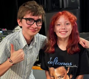 Elliott Fullam Instagram - Thank you to all of you wonderful people who came to the first two shows! You were all so kind and I really appreciate you so much!!! Also THANK YOU to @minty_boi and thanks to @adolescent.dreams and @mysistermaura !!! Can’t wait to see you again 🖤🖤🖤🖤