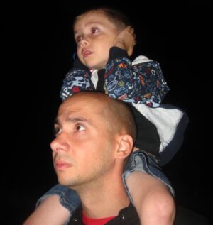 Elliott Fullam Instagram - HAPPY FATHER’S DAY to the coolest dad ever!! One of the most loving and hardest working people I will ever know. We already have made so many amazing memories/adventures going to shows, auditions, hikes, cons, etc and I’m looking forward to more! Thank you for being there for me every step of the way!! I love you dad and I hope you have a wonderful day 🖤🖤🖤🖤 #fathersday #family #grateful