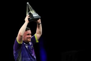 Elmar Paulke Instagram - Luke Littler ist der Premier League Champion 2024. Samt 9-Darter holt er sich seinen ersten Major-Sieg. 11:7 gewinnt the nuke die Wiederauflage des WM-Finals vs Luke Humphries. Und jaaaaa, ich war ein Zweifler, ob die Premier League nicht zu früh für ihn kam. Glückwunsch, Luke!!!! Überzeugender geht nicht. 

Game On!