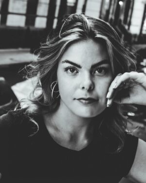 Eloise van Oranje Instagram - ik merk dat ik eigenlijk weinig hier over @mylimalimaco heb gedeeld, terwijl ik er zo blij mee ben. tot nu toe heb ik zoveel bijzondere mensen ontmoet en ongelooflijk veel geleerd. dankzij iedereen die heeft bijgedragen hebben we al een flinke impact kunnen maken voor de goede doelen waarmee we samenwerken. we zijn ook bezig met superleuke projecten waar ik niet kan wachten om jullie meer over te vertellen!

hoewel het soms een uitdaging is om dit te combineren met mijn studie en andere projecten, overtreft de positiviteit die ik eruit haal alles. samen met Thomas (en de rest van het team) geloof ik dat we nog veel meer kunnen bereiken. 

dit is geen zoetsappig verhaal, maar een oprechte blijk van dankbaarheid. ik waardeer iedereen die steunt door te doneren, aankopen te doen, of ons helpt met sponsoring - of het nu gaat om koffie of meubels. samen kan je het verschil maken 🫶

foto door @daanhutting