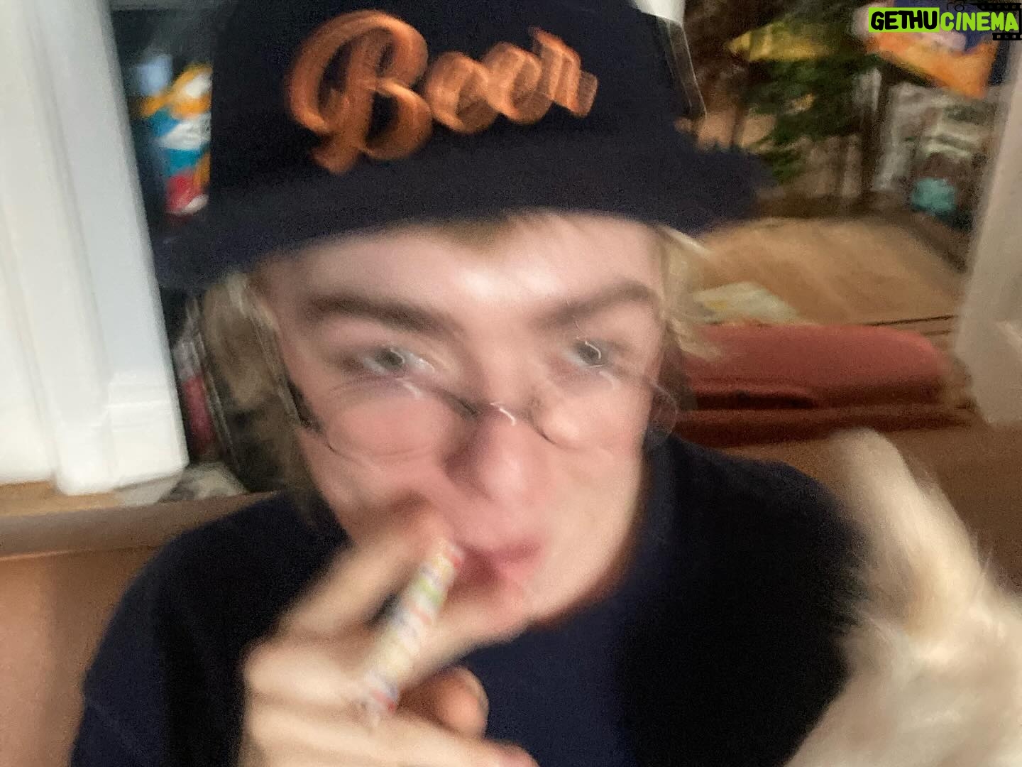 Elsie Fisher - 9.8K Likes - #LEGAL Da groucho or da harpo fo today - IM 21! Not that that really matters in new york city (blessed). Thank you all though for the birthday messages, really grateful to know so many lovely souls who brighten my life.
My birthday was yesterday, the 3rd, but I spent my first 24 hrs of true adulthood bedridden with what felt like a dark-ages disease that has plagued humanity since our inception. (subtle nolan reference) Thankfully I have the bestest boyfriend ever and a muppet-like dog to take care of me and keep my company.
Till the next time folks!