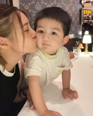 Elva Ni Chen-Xi Instagram - 本以為自己沒有力氣再慶祝生日
但原來有家人和好友的陪伴真的是幸福滿滿
是不是e人都這樣愛折騰   ( ๑‾̀◡‾́)σ” 
謝謝每一個你們送的祝福
我都收到了
感恩有你們🫶🏻
#forevergrateful