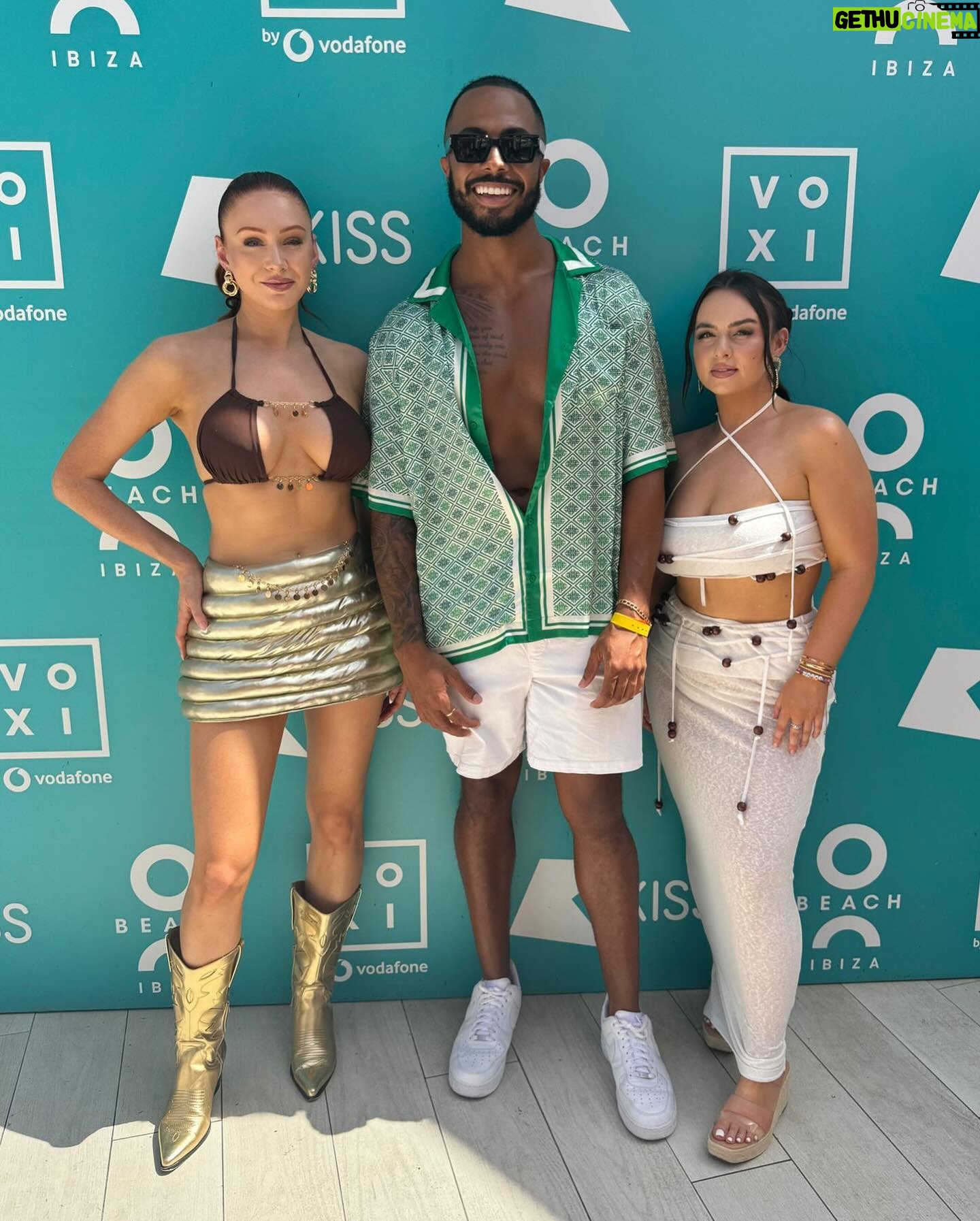 Elz The Witch - 32.2K Likes - 30 Years of KISS in Ibiza 🎙️🏝️ another live radio show from O Beach in the bag 👏🏼🪩
@kissfmuk
@voximobile