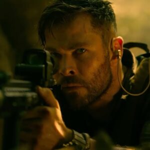 Emilio Insolera Instagram - It is tomorrow, Friday April 24th, our friend Sam Hargrave @reelkicksam ’s big day: his first directorial debut film EXTRACTION with @chrishemsworth is coming out on @netflix - totally action packed film with fight choreographies done wildly with no green chroma or special effects, so typical of Sam! This time from his point of view! Be sure to have a pot behind you, in case your mind gets blown away. Let’s watch it! 🇺🇸 È domani, venerdì 24 aprile, grande giorno per il nostro amico Sam Hargrave @reelkicksam: il suo primo film come regista, EXTRACTION con @chrishemsworth uscirà su @netflix - film totalmente d'azione con coreografie di combattimento fatte selvaggiamente senza supporto di chroma verde o effetti speciali, così tipico di Sam! Questa volta dal suo punto di vista! Guardiamolo!🇮🇹