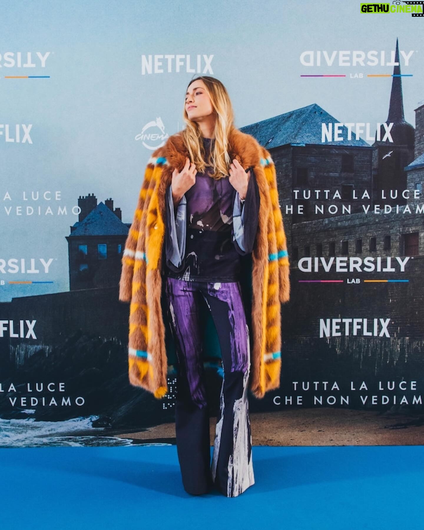 Emilio Insolera - 3 Likes - Complimenti a @netflixit per l'eccellente impegno a garantire l'accessibilità universale, dall'accoglienza degli ospiti con interpreti LIS alla proiezione del film con sottotitoli e audiodescrizioni.
Il segreto del cambiamento è concentrare la tua energia non nel combattere il vecchio, ma nel costruire il nuovo.
@emilioinsolera @carolainsolera @anainsolera @es_pr_communication @e_schmeidler @dhruvkapoor Crediti @virginiabettoja /Netflix