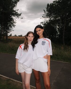 Emily Canham Instagram - mini me isn’t so mini anymore 🤪