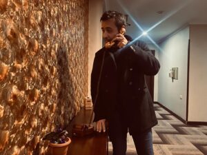 Emir Çubukçu Instagram - Doğu Avrupa gibi ama Batı Türkiye. 
#izmirturnesi yine
.
.
.
.

📸 @atesberkay