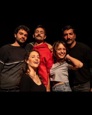 Emir Çubukçu Instagram - Hakikat, Elbet Bir Gün’ümüzün beşinci sezonu. Beş senede bu güzelim insanlarla neler neler…
Nice sezonlara. 

@tiyatrod22 

📸 @erondell